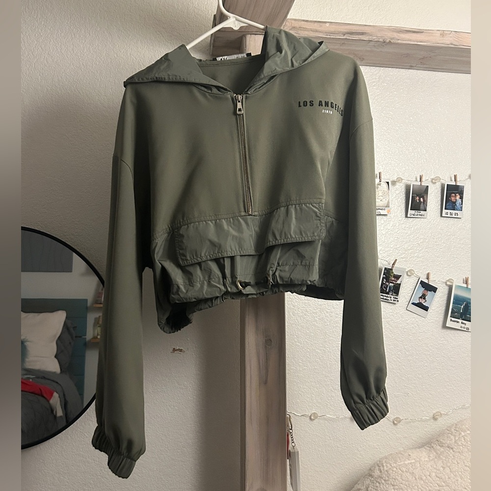 ZARA OLIVE GREEN CROPPED WIND BREAKER SZ L